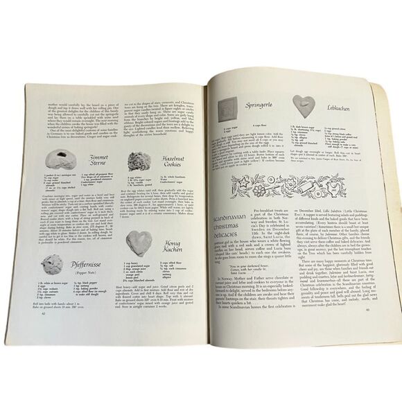 Vintage American Annual of Christmas Literature and Art - Picture 11 of 13